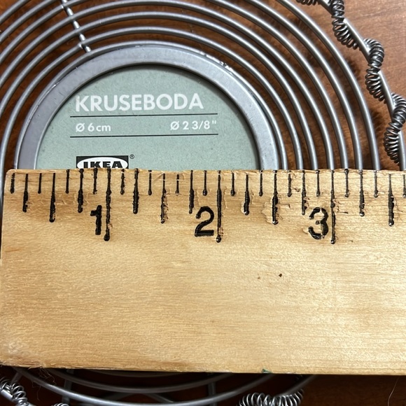 NEW Ikea Kruseboda Frame 2002 Round Metal Silver Color
4.75” Diameter 2 ⅜” Open - Picture 6 of 7